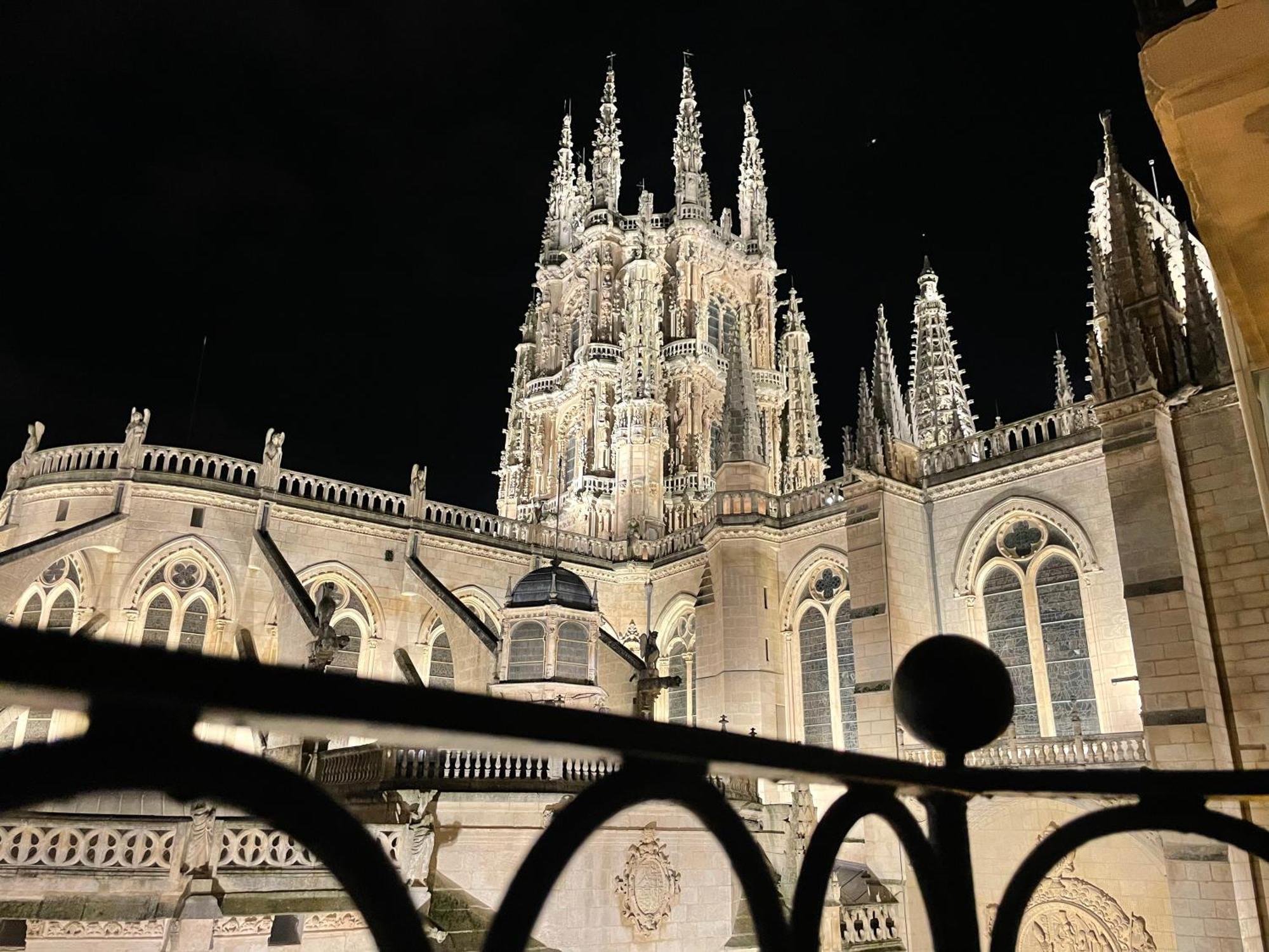Tocando La Catedral By Exclusive Burgos Apartments Eksteriør bilde